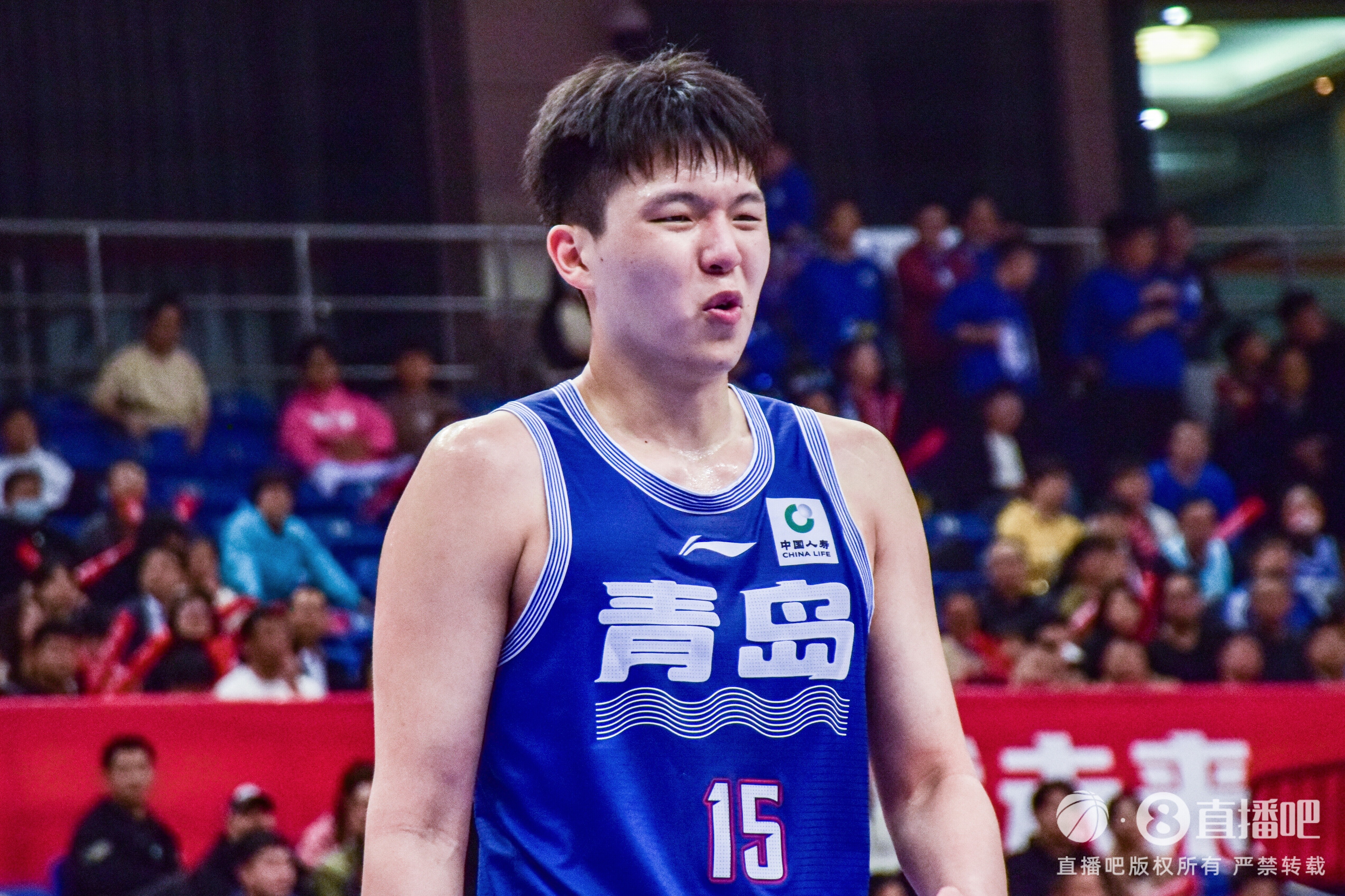 九游网页版-包含杨瀚森NBA新定妆照发布：身披开拓者16号红袍，张开双臂迎接新赛季的词条