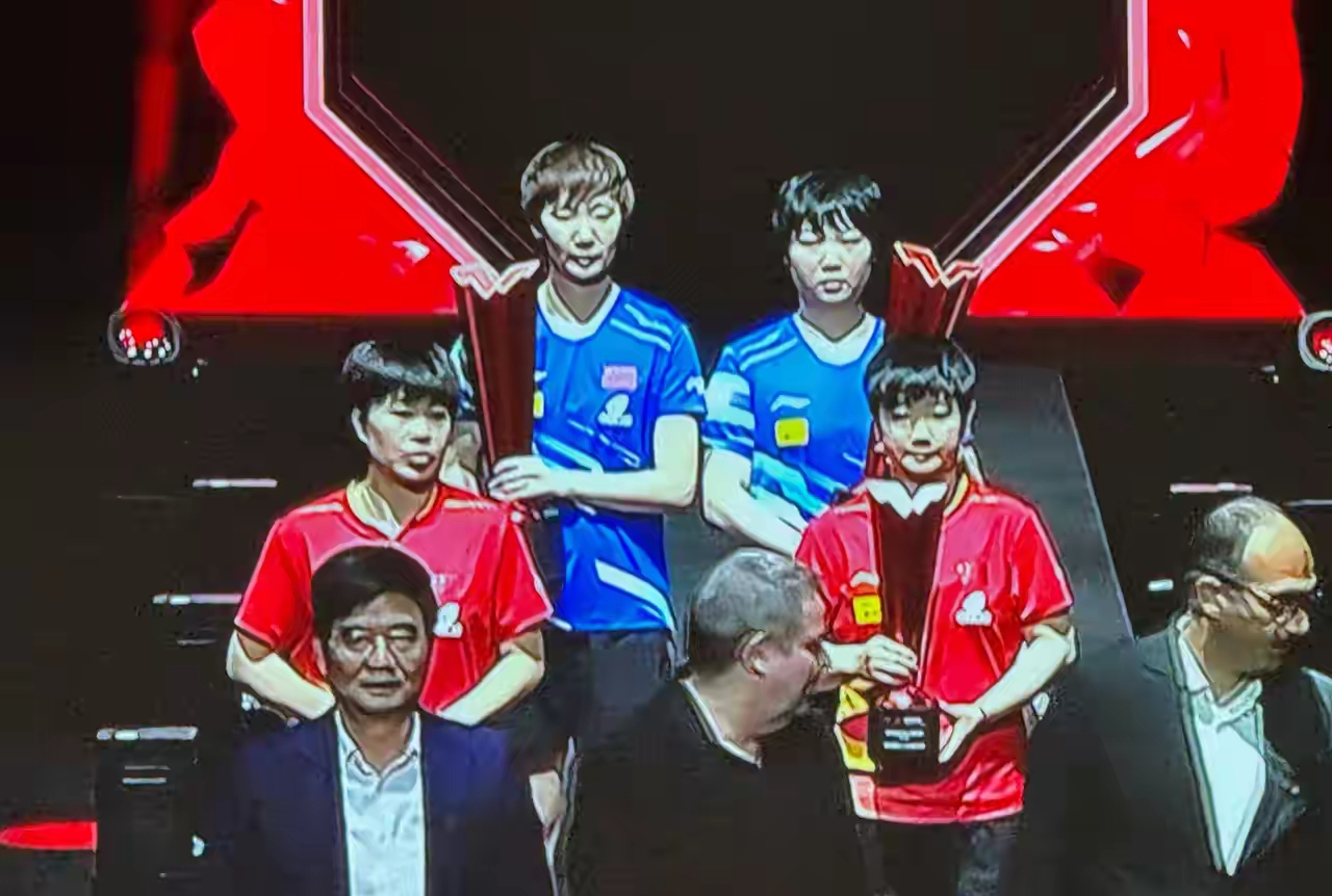 关于大满贯-王艺迪/蒯曼3-2海产组合女双夺冠的信息
