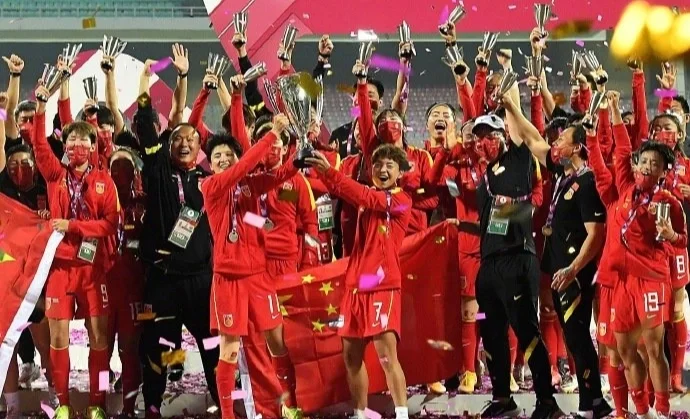 奋勇拼搏！女足比赛焕发新生！(女足选拔赛)